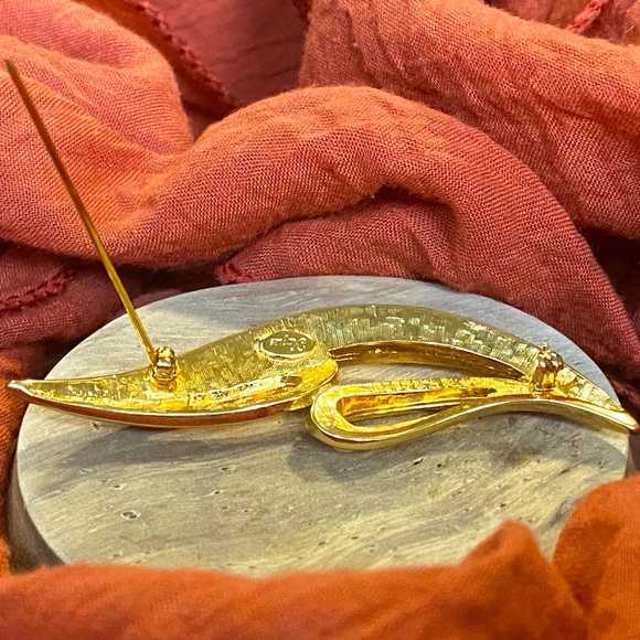 1960’s Vintage Gold Plated Keys Brooch. - Picture 3 of 7